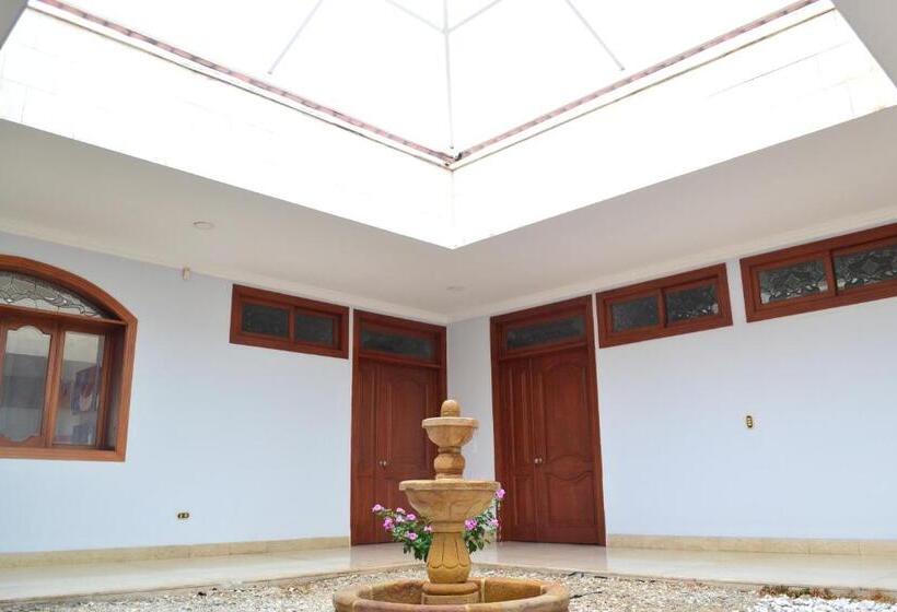 פנסיון Sun House