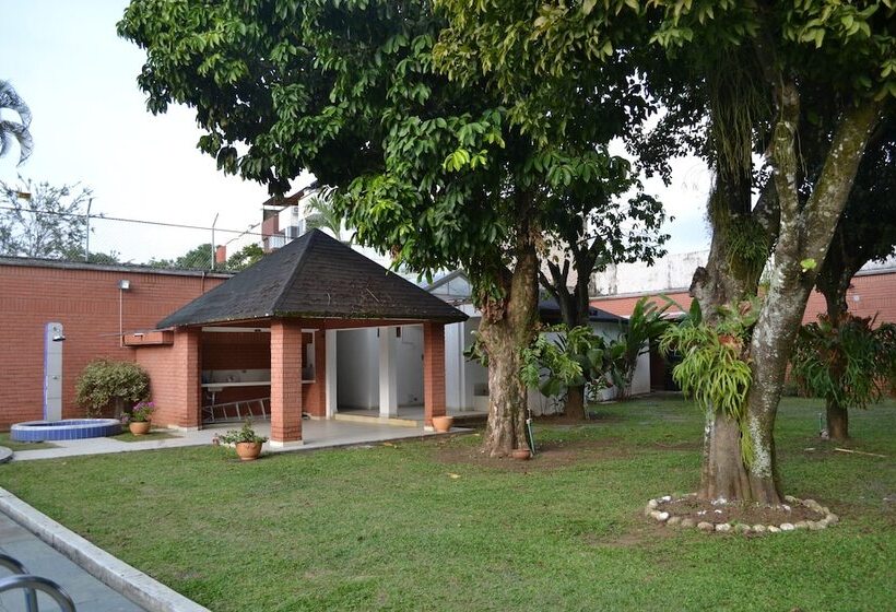 פנסיון Sun House