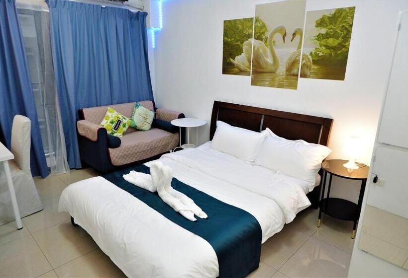 Shore Residences Moa Dynastel Staycation