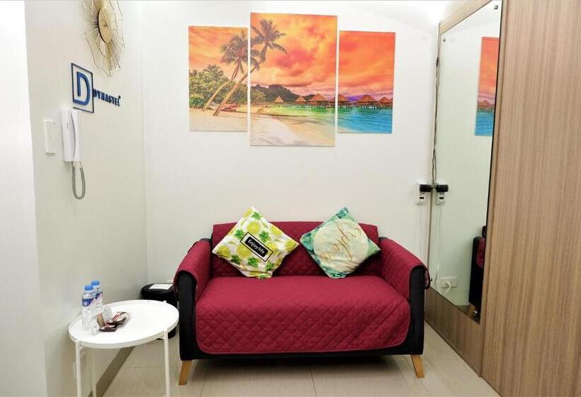 Shore Residences Moa Dynastel Staycation