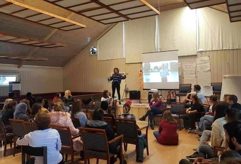 Skogsro Forest Hostel