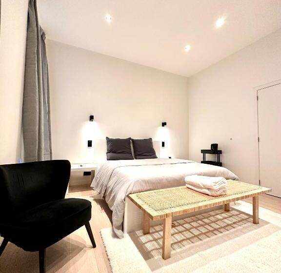 Cozy Bed And Breakfast At European Commision