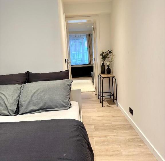 Cozy Bed And Breakfast At European Commision