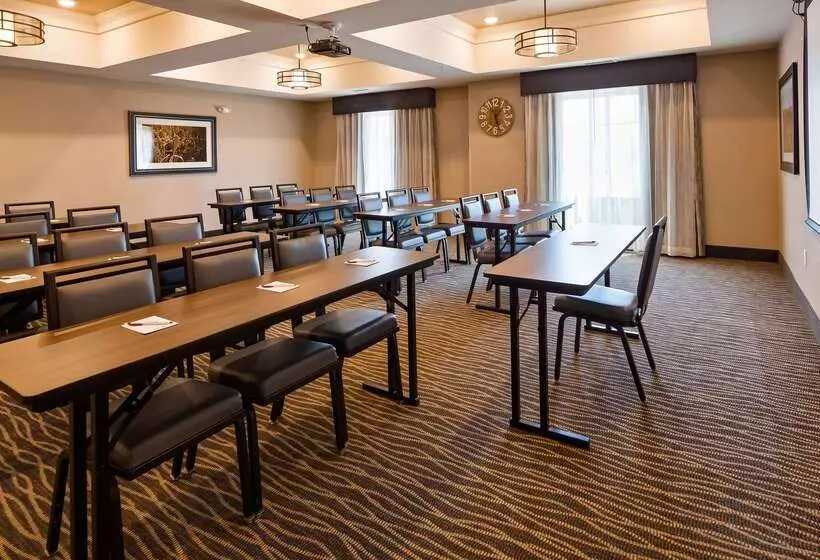 ホテル Best Western Plus Overland Inn