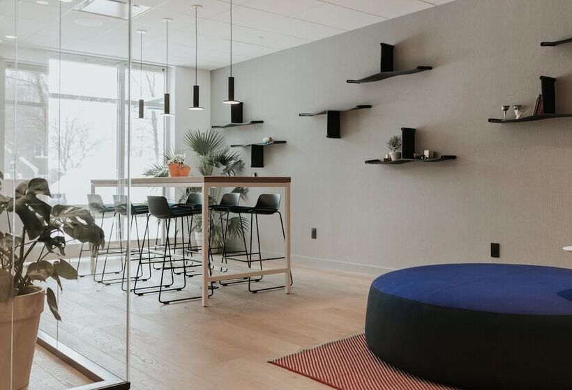 Haworth Hotel At Hope College