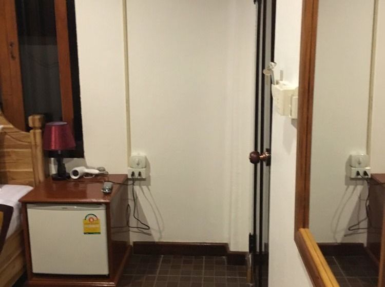 هتل Lakangthong 2 Friendly House