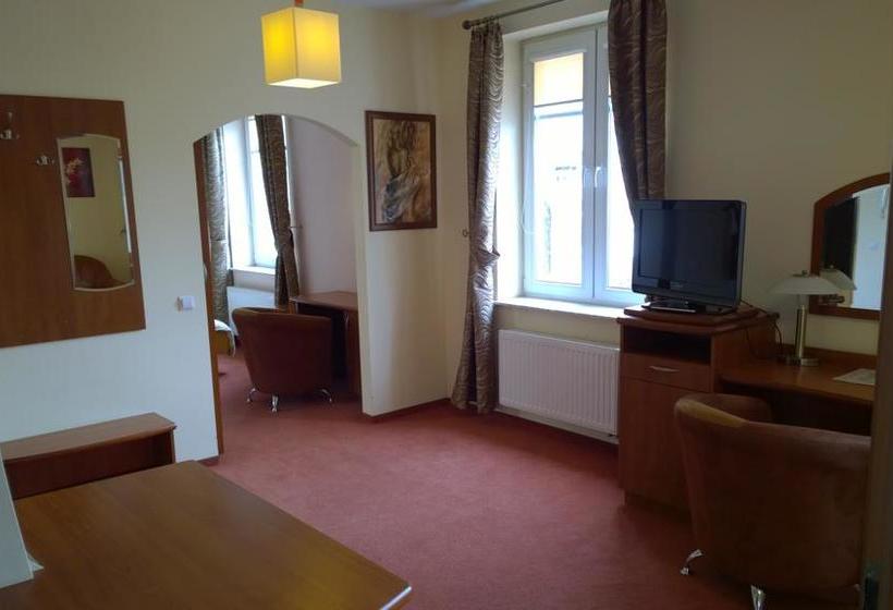 هتل Apartamenty Pod Ratuszem