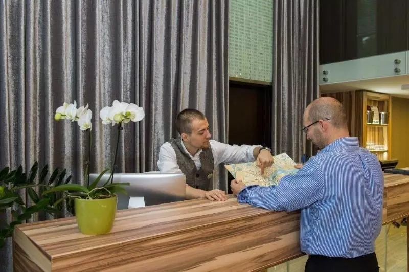 Hotel Science
