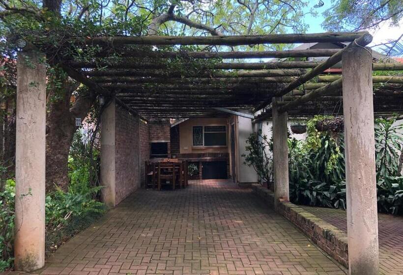 בית מלון כפרי Selati 103 Guest Cottages