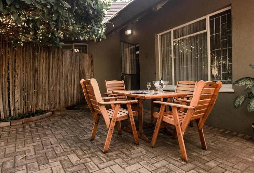 בית מלון כפרי Selati 103 Guest Cottages