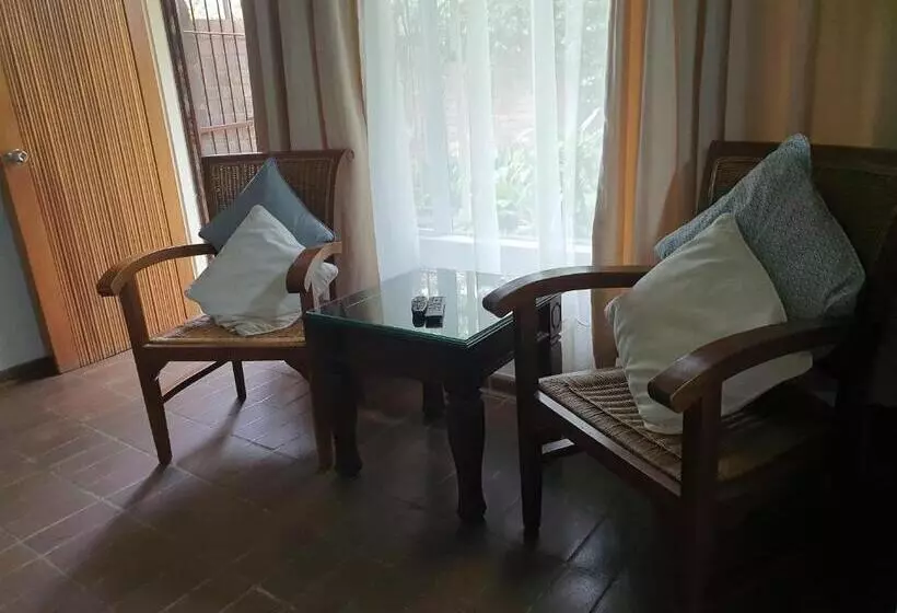 Hotelli Selati 103 Guest Cottages