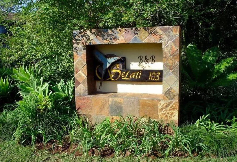 Hotelli Selati 103 Guest Cottages