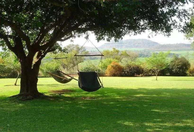 Hotelli Selati 103 Guest Cottages