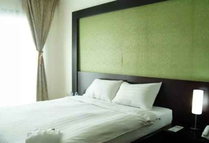 Terrace Hotel Subic Bay