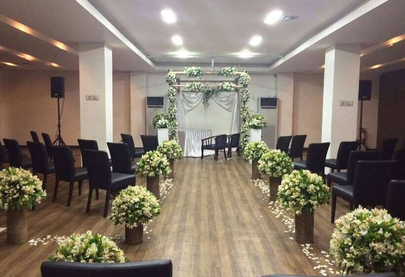 Terrace Hotel Subic Bay