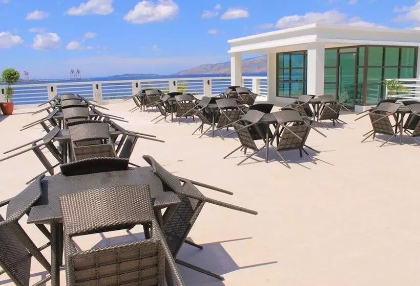 Terrace Hotel Subic Bay