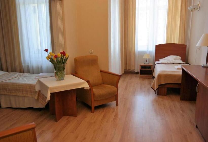 בית מלון כפרי Wielka Pieniawa