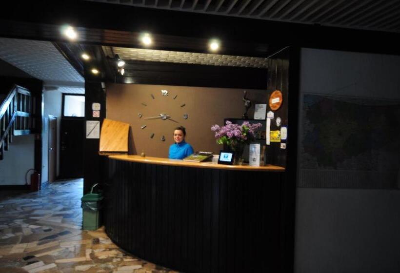 호텔 Zajazd Pod Kasztanami