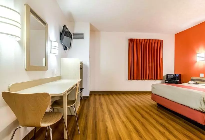 Motel 6 Kearney, Ne