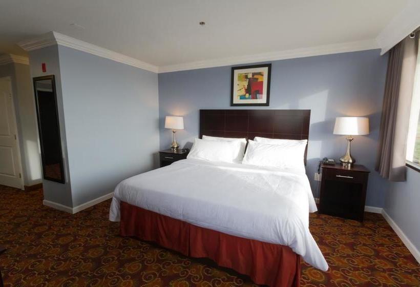 The Grand Peers Hotel