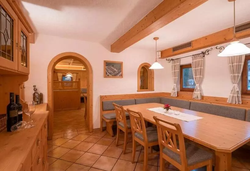 Retkeilymaja Gasthof Mamooserhof