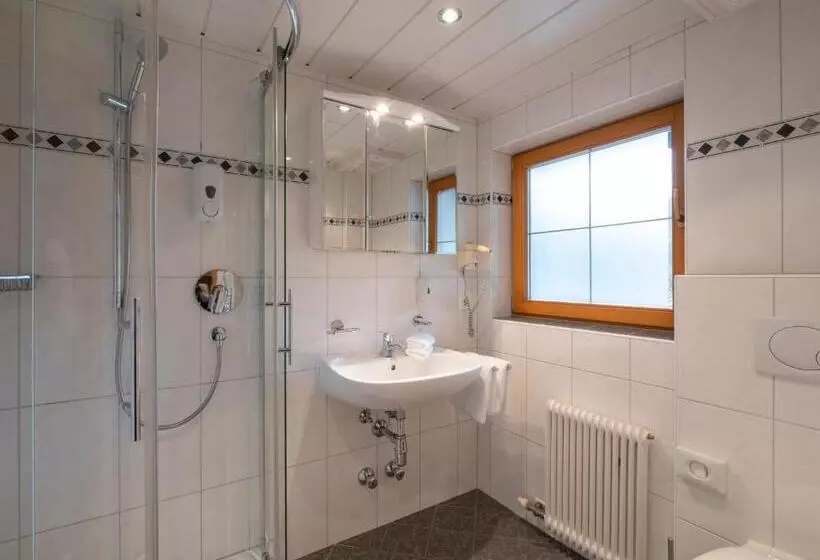 Retkeilymaja Gasthof Mamooserhof