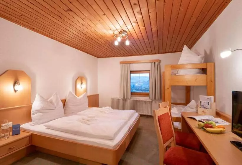 Retkeilymaja Gasthof Mamooserhof