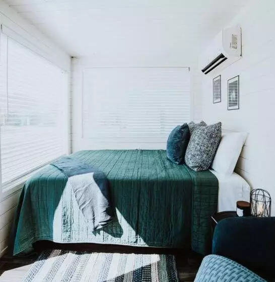 Retkeilymaja New Starry Night Shipping Container Home