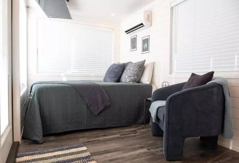 Retkeilymaja New Starry Night Shipping Container Home