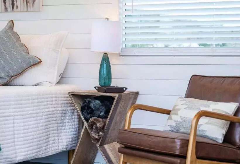 Retkeilymaja New The Wild West Cozy Container Home