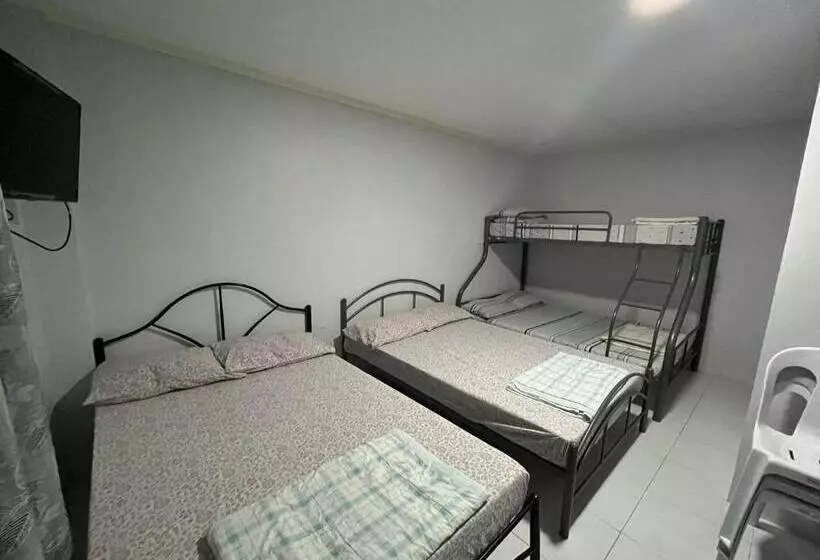 Retkeilymaja Nolina S Transient Rooms   Alaminos, Pangasinan