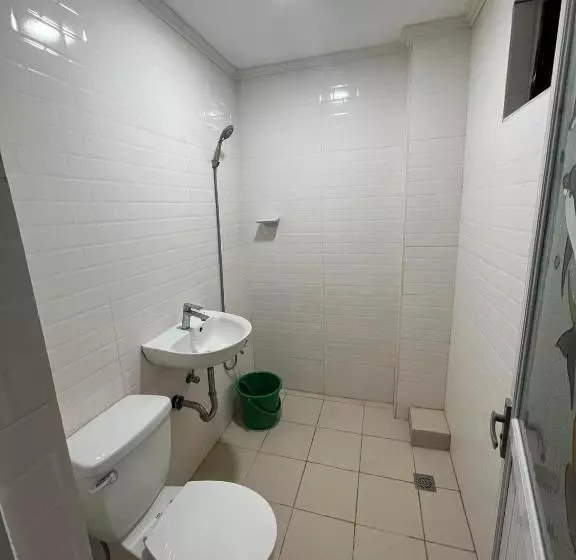 Retkeilymaja Nolina S Transient Rooms   Alaminos, Pangasinan