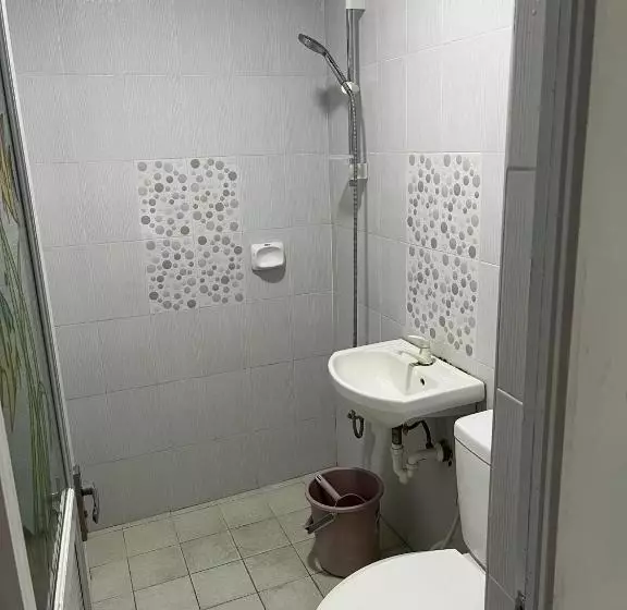 Retkeilymaja Nolina S Transient Rooms   Alaminos, Pangasinan