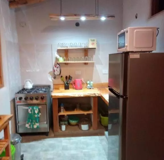 Anacrusa Hostel