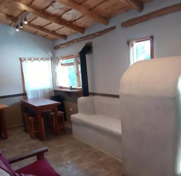 Anacrusa Hostel