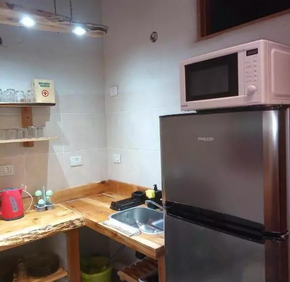 Anacrusa Hostel