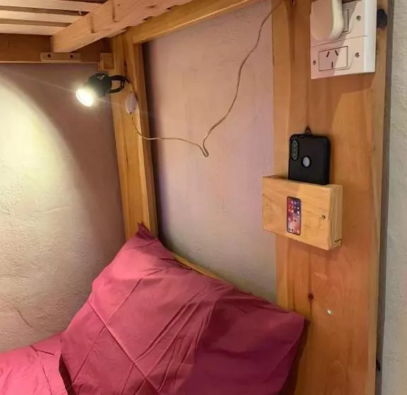 Anacrusa Hostel