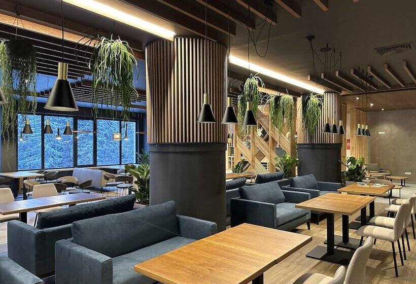 Aparthotel Zlatni Javor