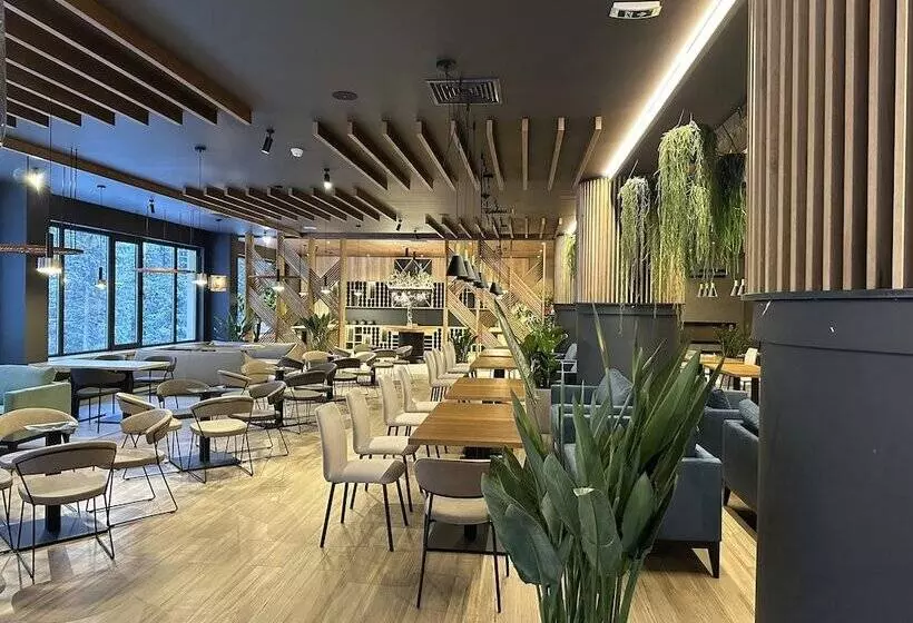 Aparthotel Zlatni Javor