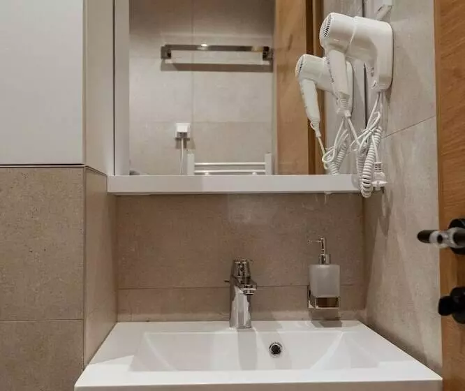 Aparthotel Zlatni Javor