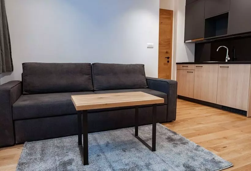 Aparthotel Zlatni Javor