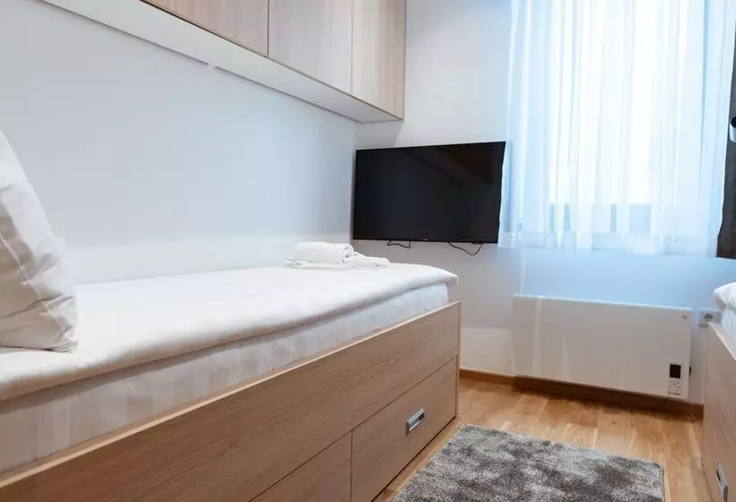 Aparthotel Zlatni Javor