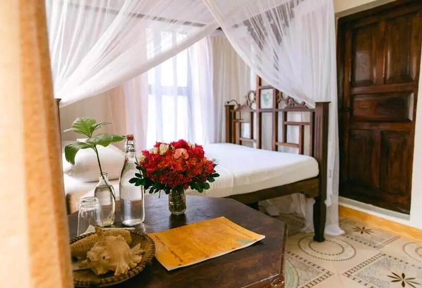 ベッドアンドブレックファースト Caravan Serai Amour