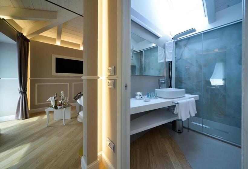 민박 Eleìra Luxury Accomodations