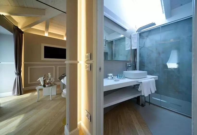 Aamiaismajoitus (B&B) Eleìra Luxury Accomodations