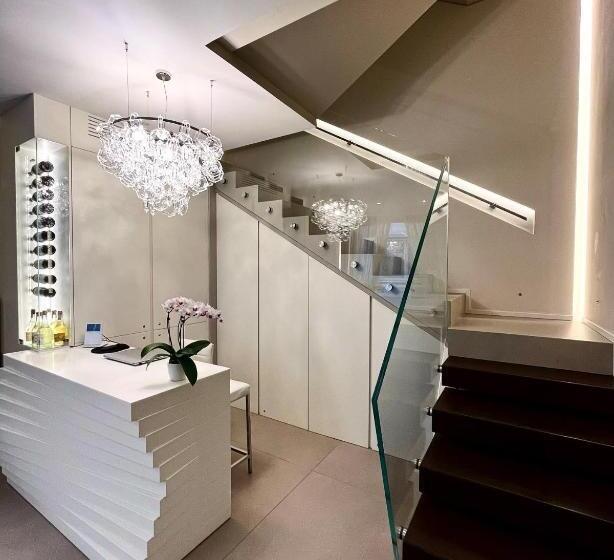 민박 Eleìra Luxury Accomodations