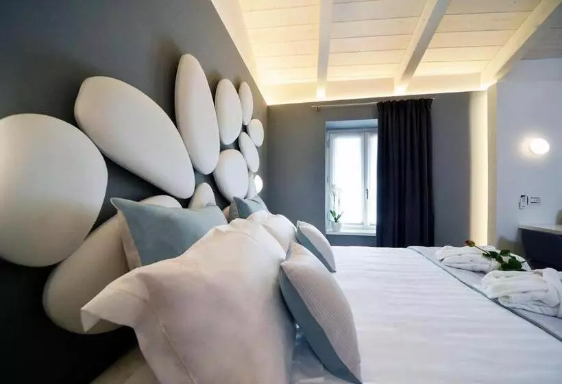 Aamiaismajoitus (B&B) Eleìra Luxury Accomodations