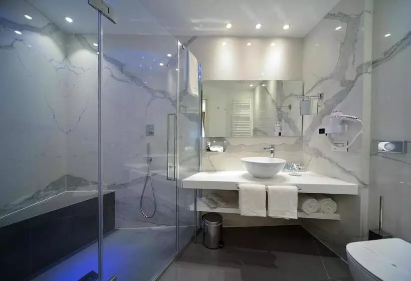 Aamiaismajoitus (B&B) Eleìra Luxury Accomodations