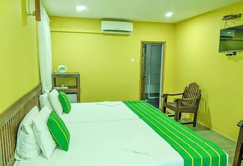Aamiaismajoitus (B&B) Yala Golden Wild