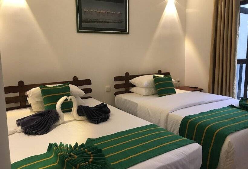 Bed and Breakfast Yala Golden Wild